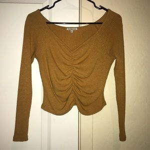 Long sleeve crop top